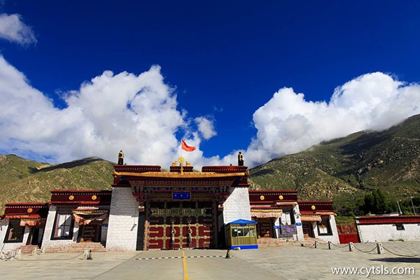 西藏旅游團(tuán)費