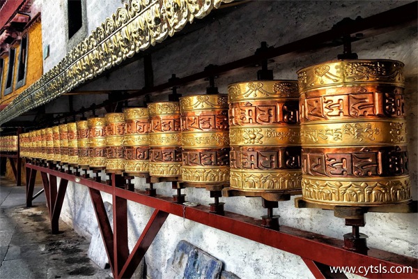 西藏旅游跟團(tuán)游