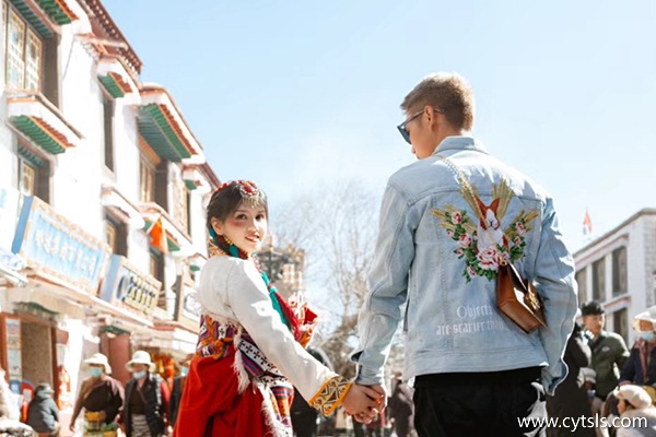 八月去西藏跟團(tuán)游7天攻略費(fèi)用多少