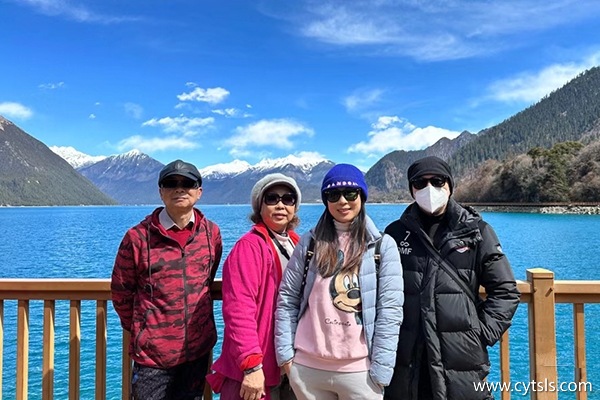 4人跟團(tuán)去西藏游費(fèi)用要多少