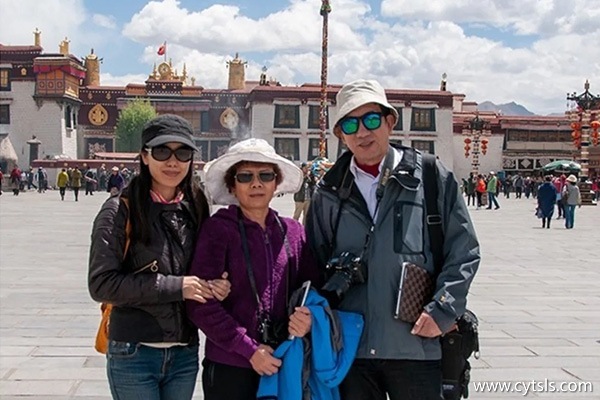 到西藏旅游一周跟團(tuán)多少錢(qián)
